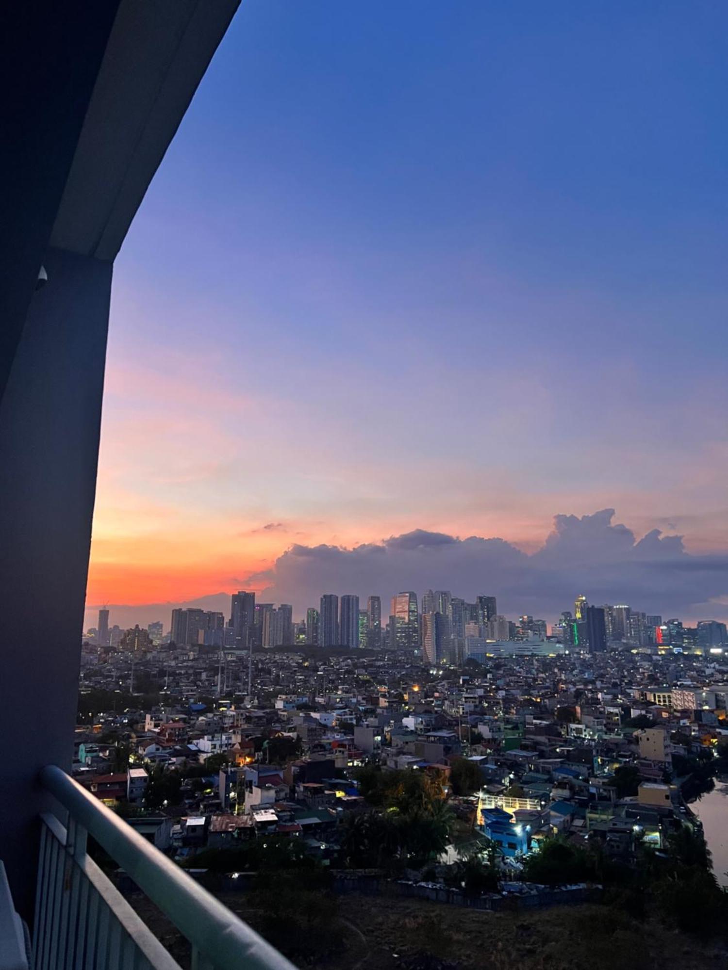 Taguig Grace Residences With Small Balcony