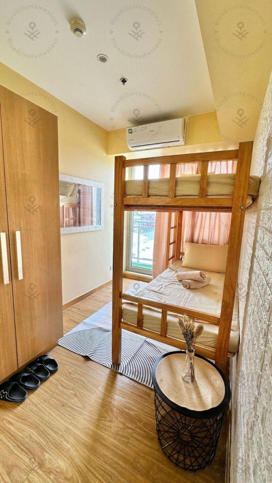 2br Azure Netflix, Karaoke & Board Games * Manila