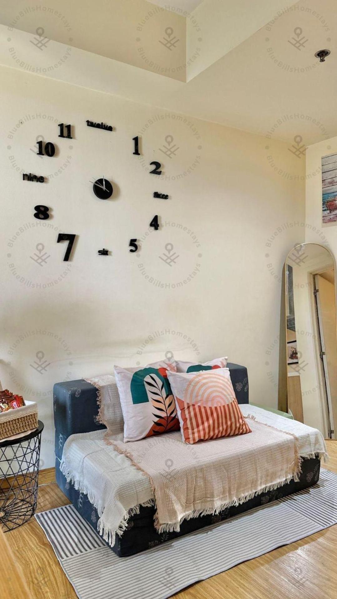 2br Azure Netflix, Karaoke & Board Games Holiday home Manila