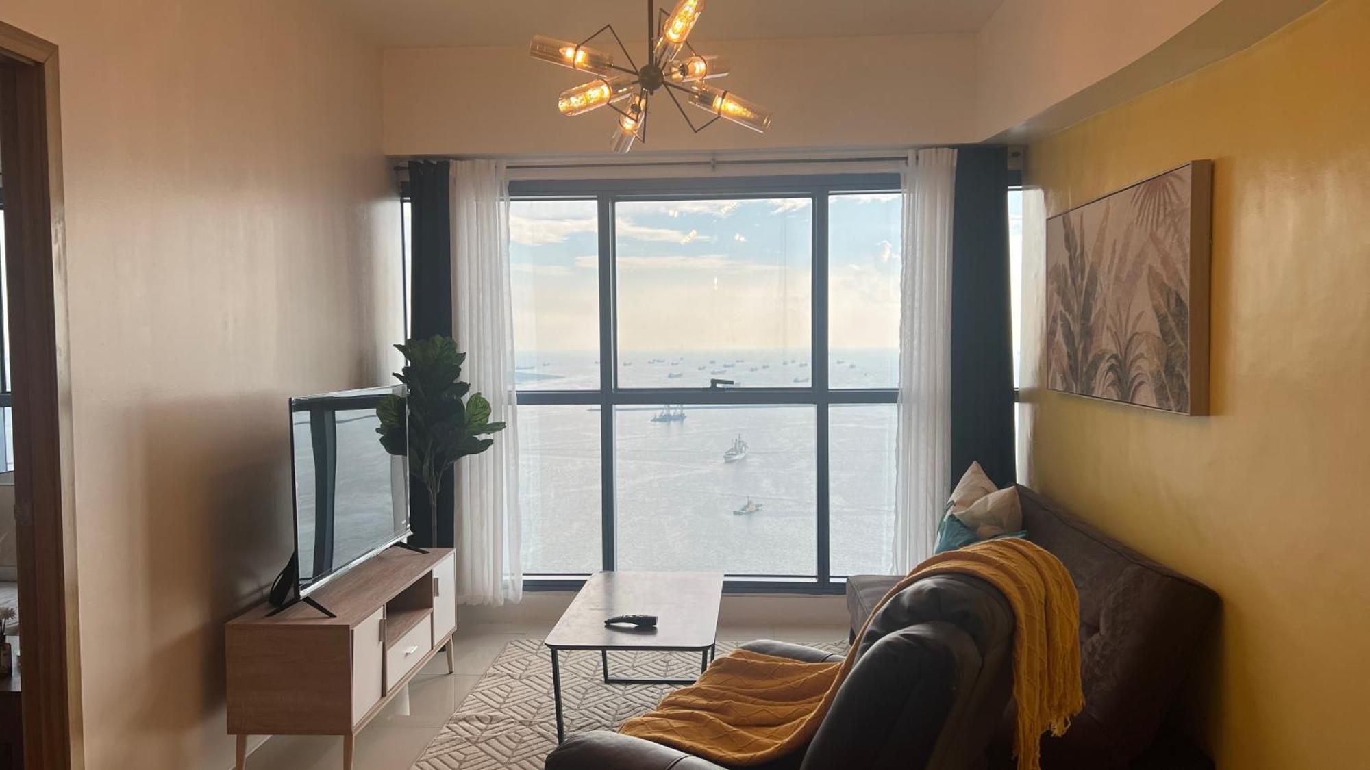 Apartment 3br Grand Riviera By Mrsayla Manila