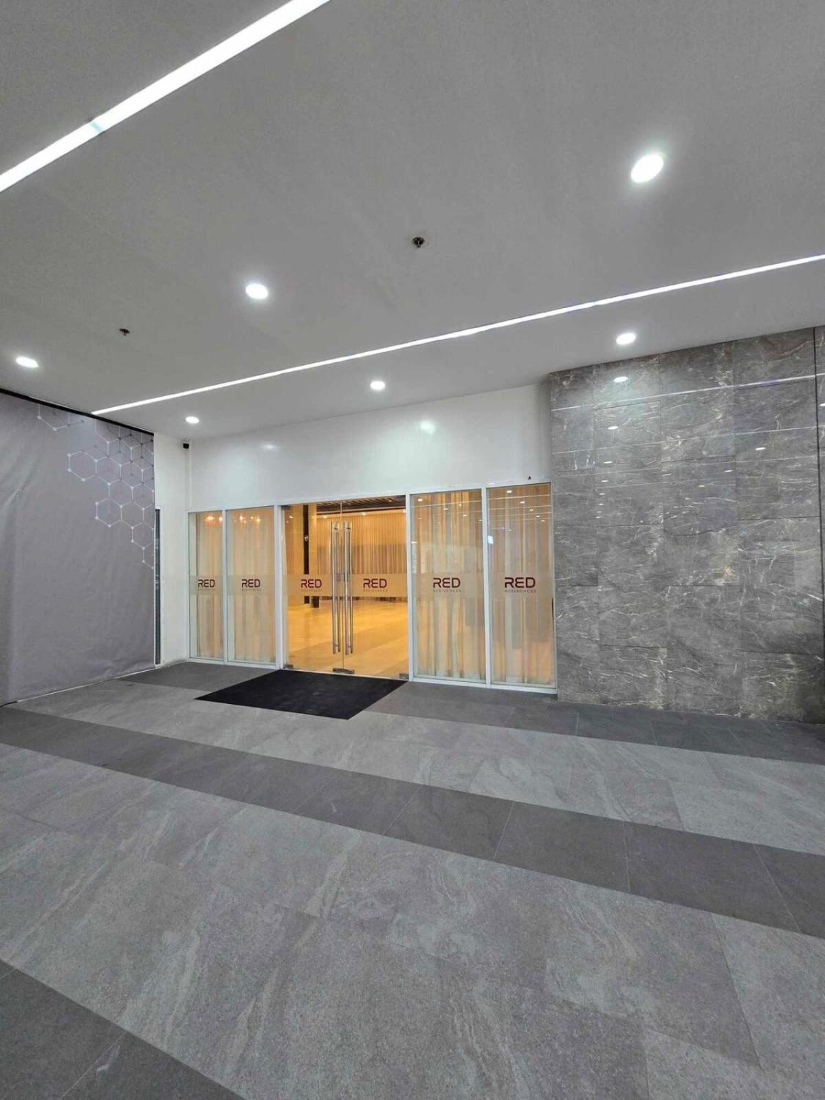 Apartment Smdc Red Residences Makati W Own Parking Slot