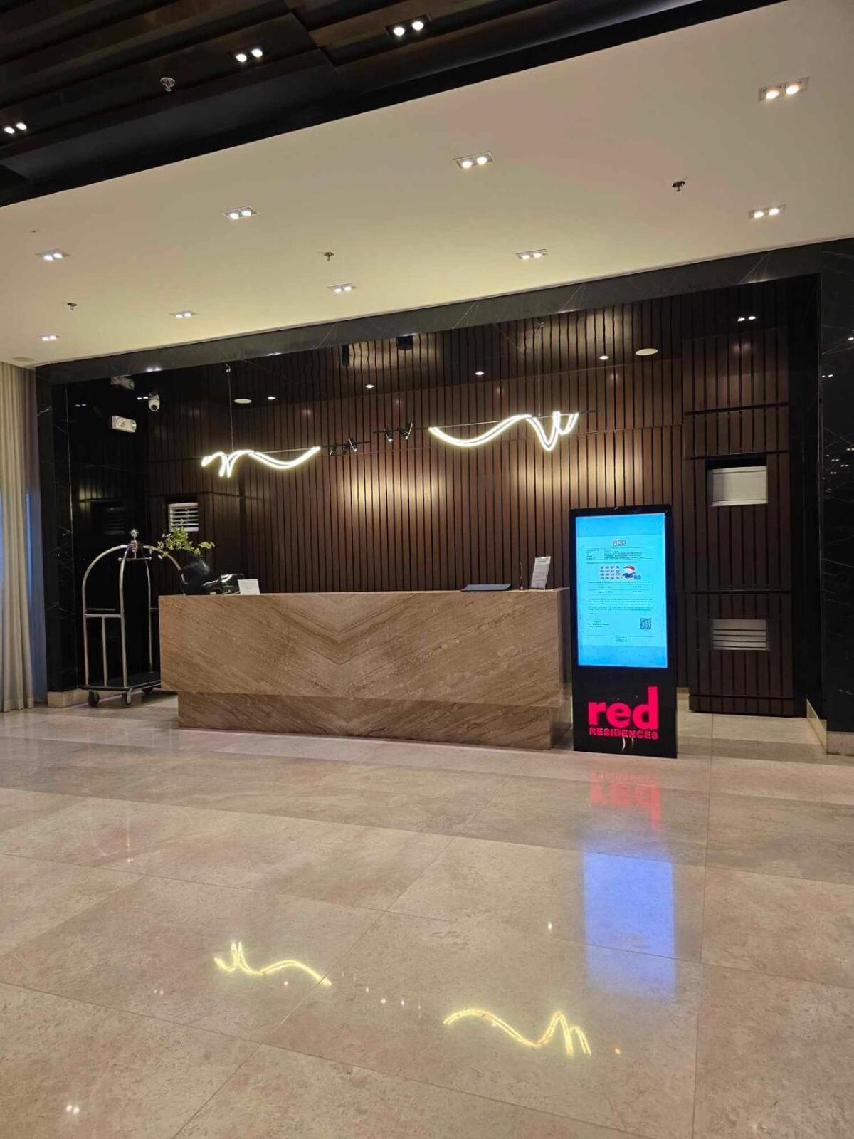 Smdc Red Residences Makati W Own Parking Slot Apartment Manila