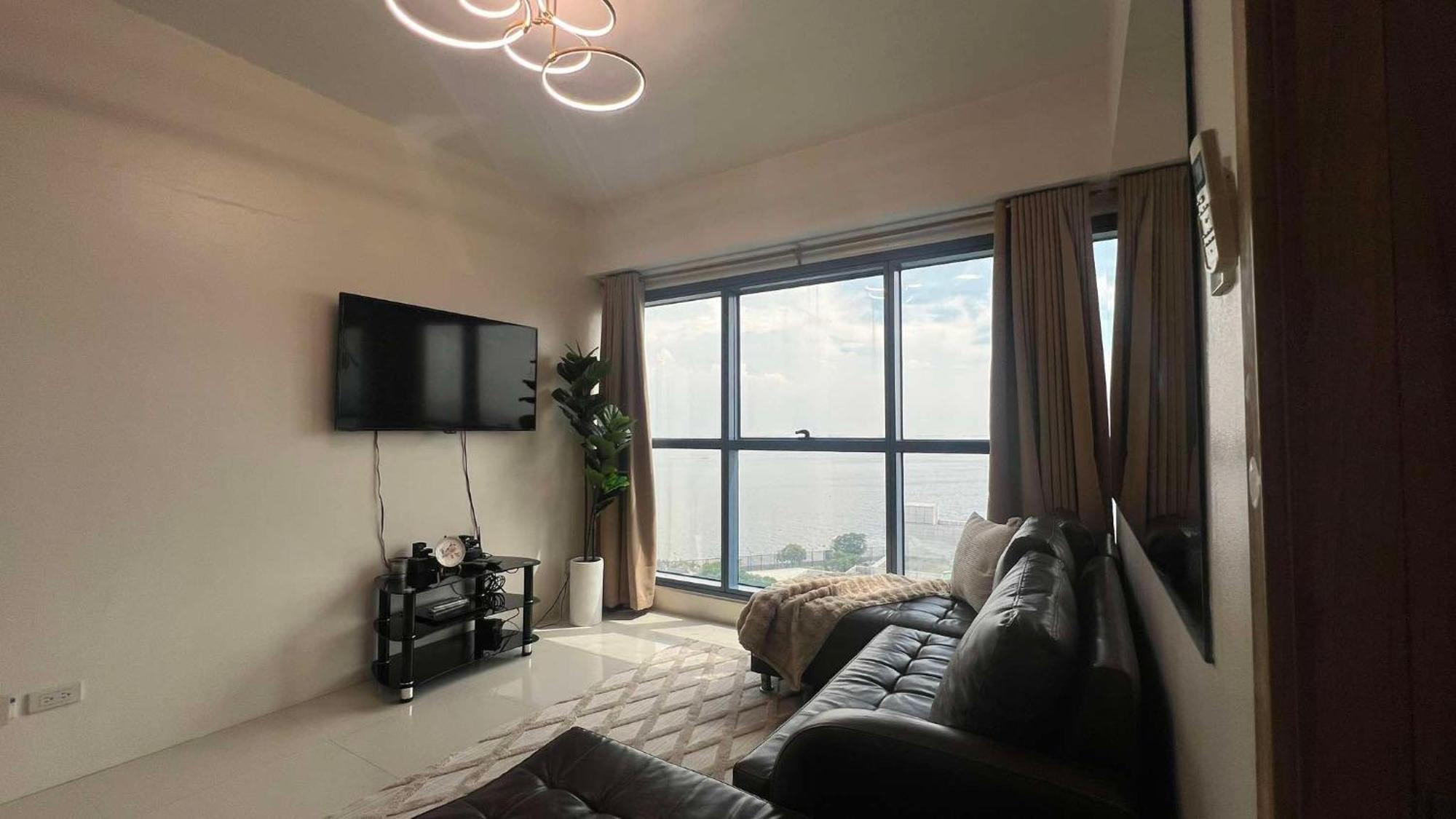 2br Grand Riviera By Mrsayla Aparthotel Manila