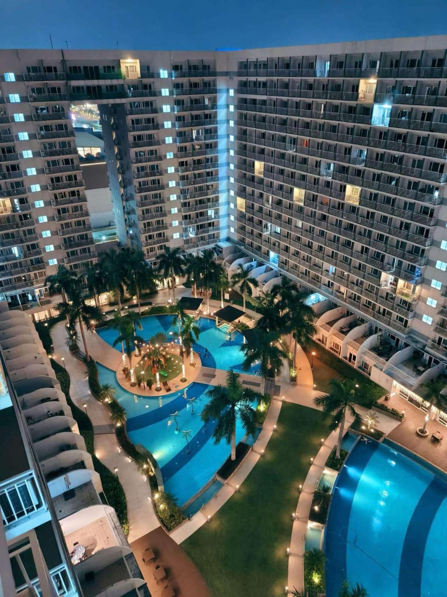 Zia's Preaecious Manila