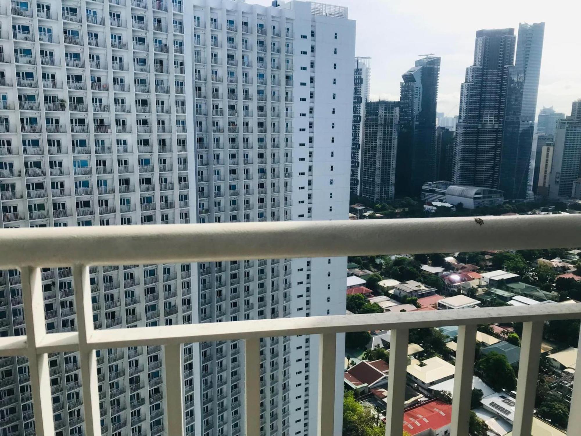 Staycation Sa Jazz By Amaya Apartment