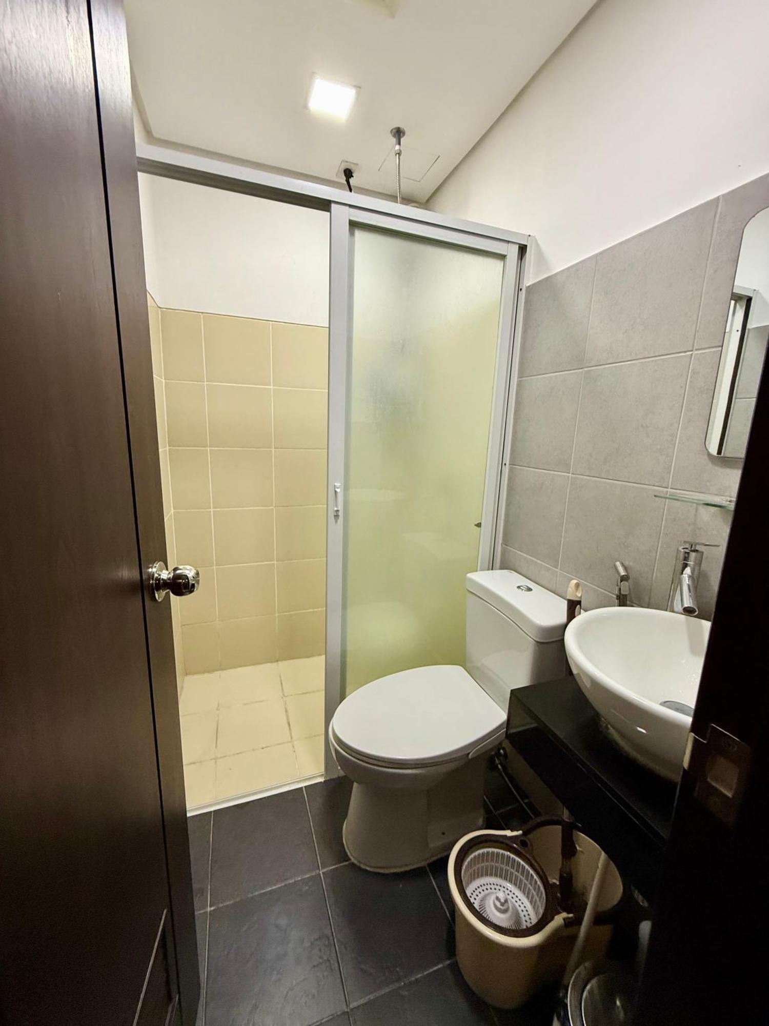 Urbanchic 2br Unit At Boni Edsa Aparthotel Manila