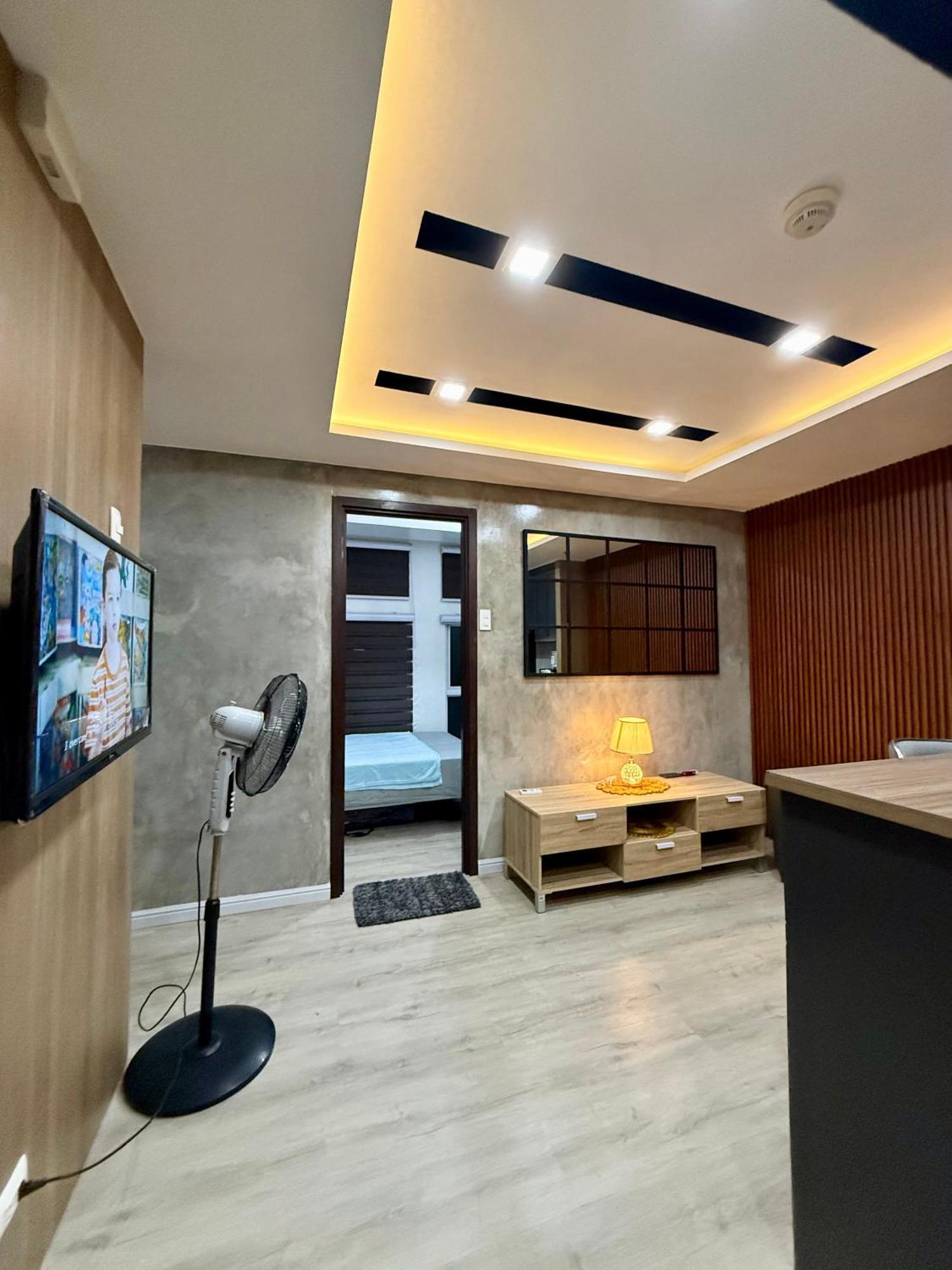Aparthotel Urbanchic 2br Unit At Boni Edsa Manila