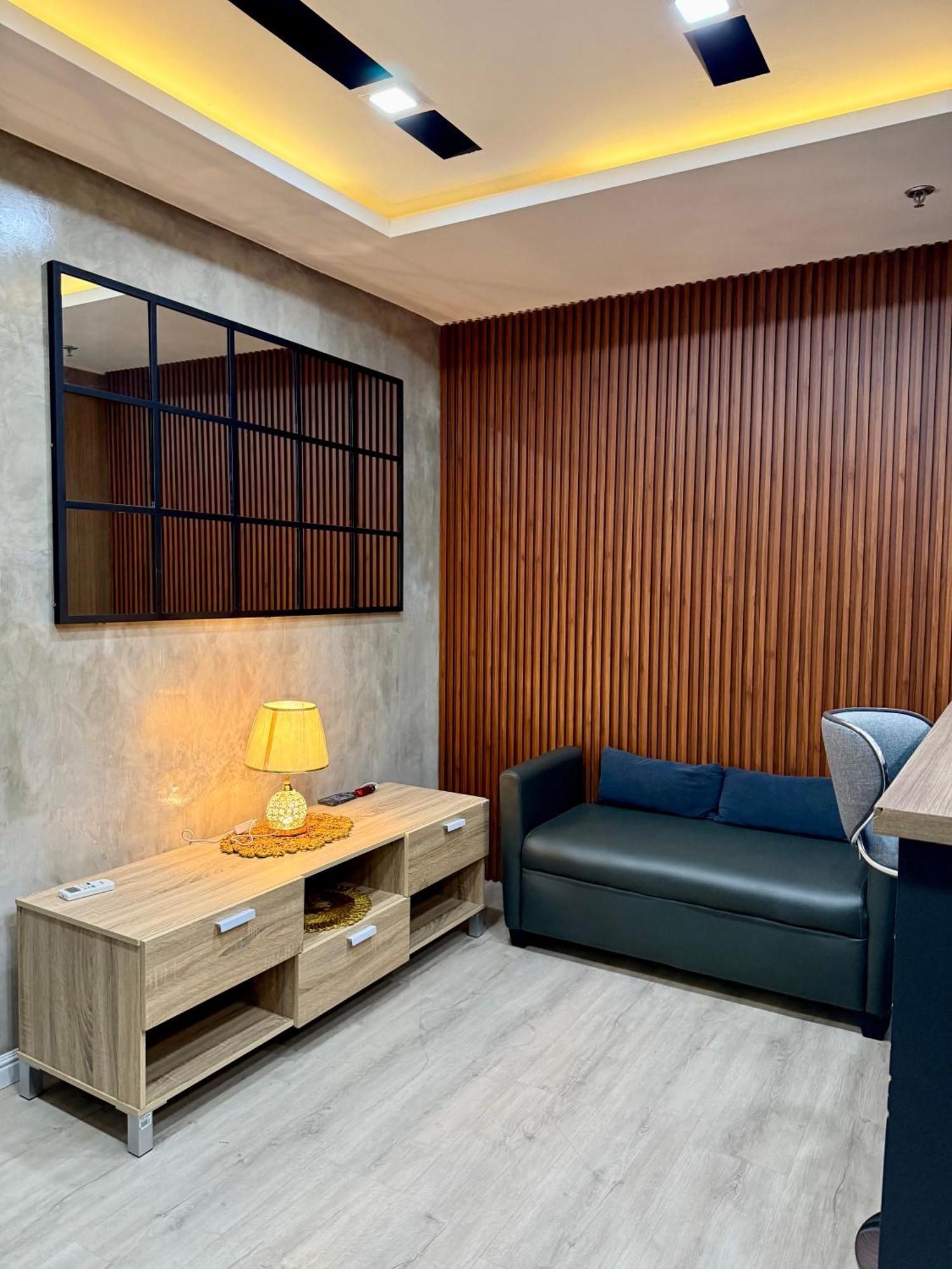 Urbanchic 2br Unit At Boni Edsa Aparthotel *