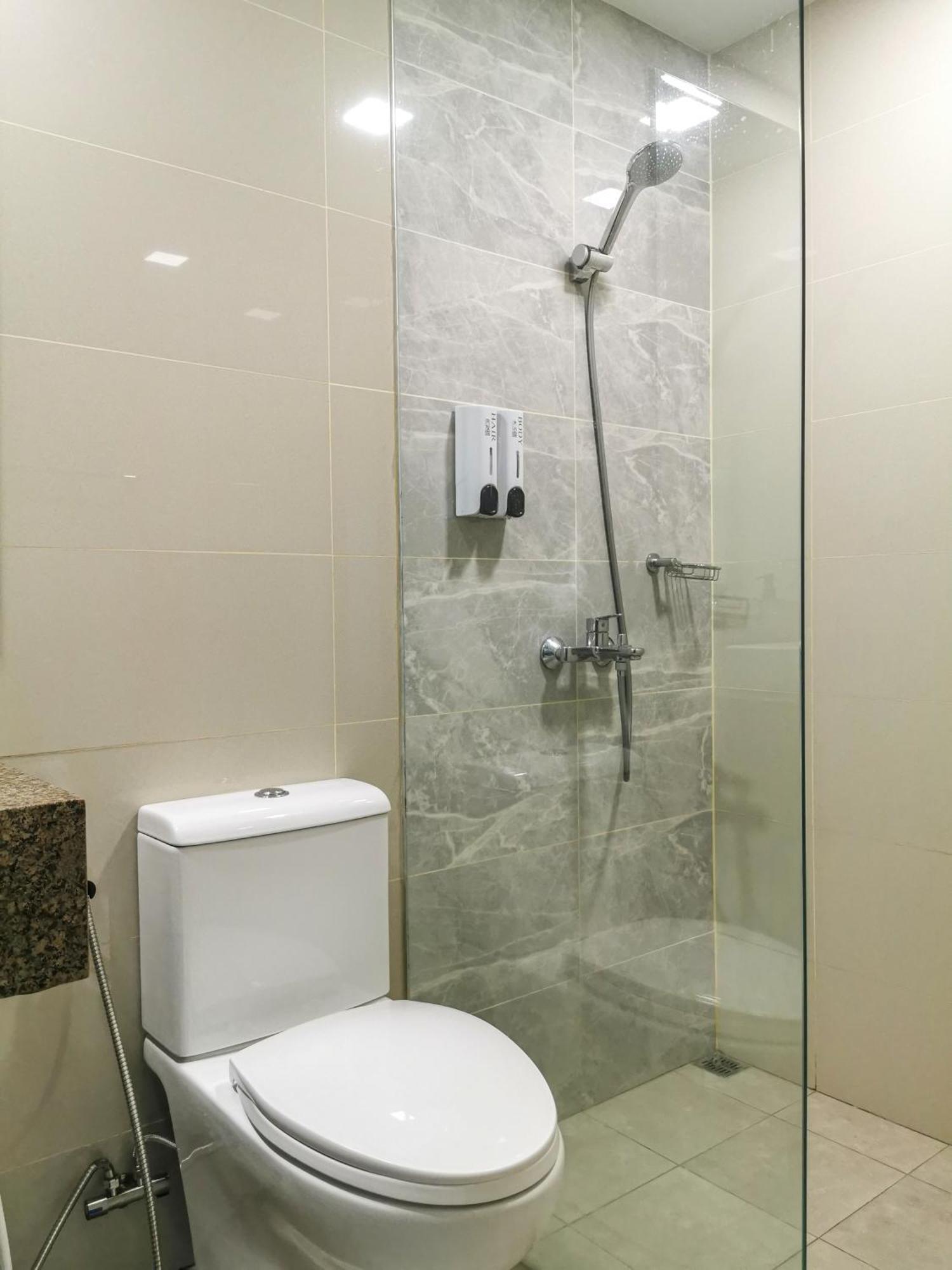 Modern In Prime Location Aparthotel Manila