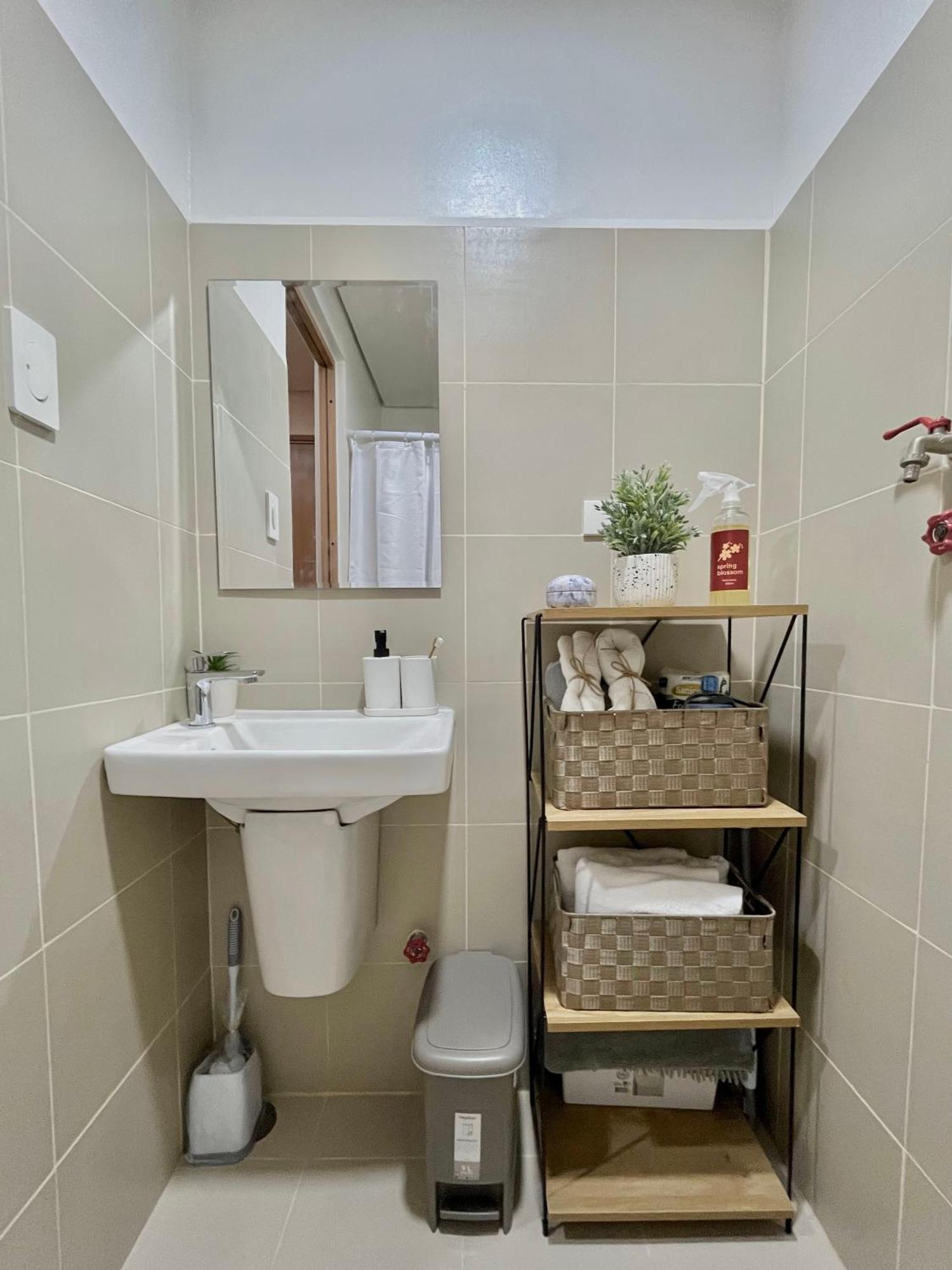 Stylish 1br In Makati Apartment Manila