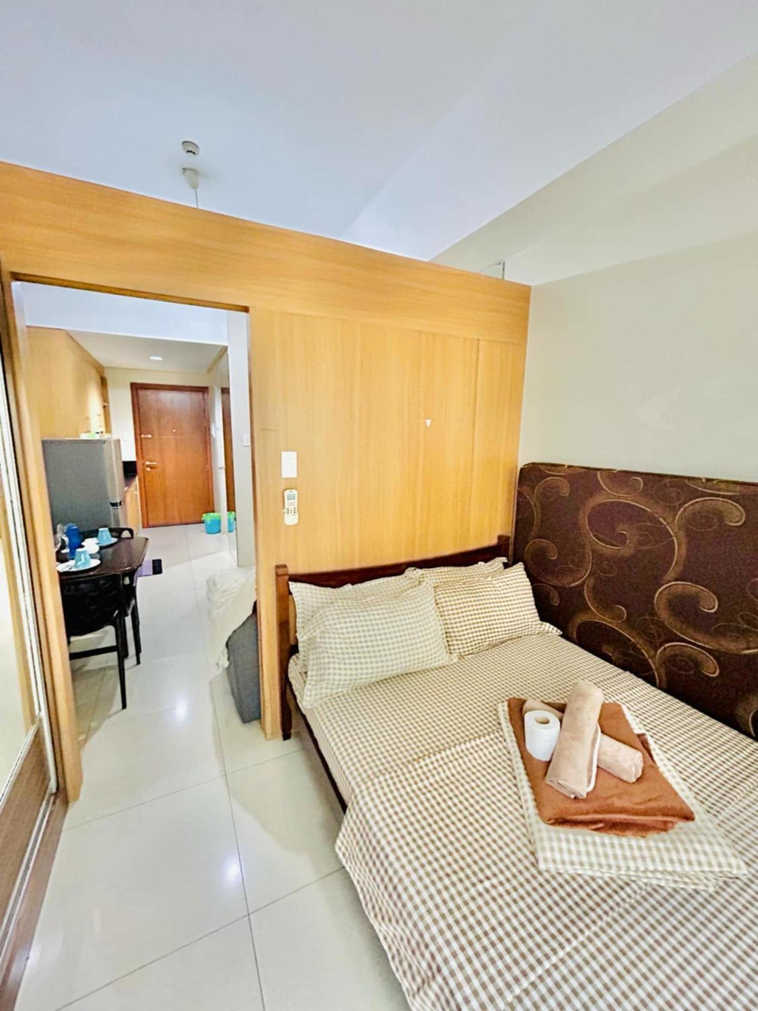 Shell Residences 1br Deluxe Condotel - Mall Of Apartment *