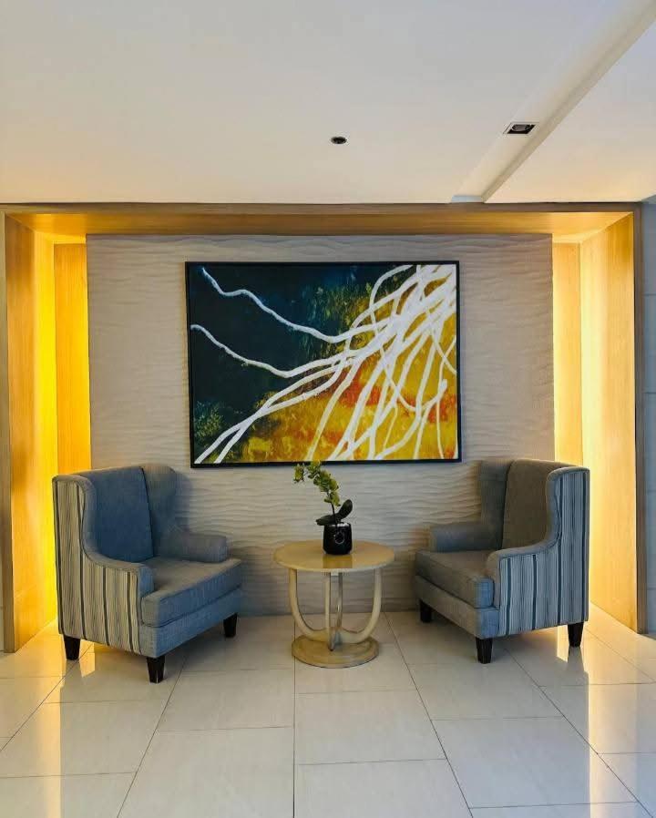 Shell Residences 1br Deluxe Condotel - Mall Of Manila