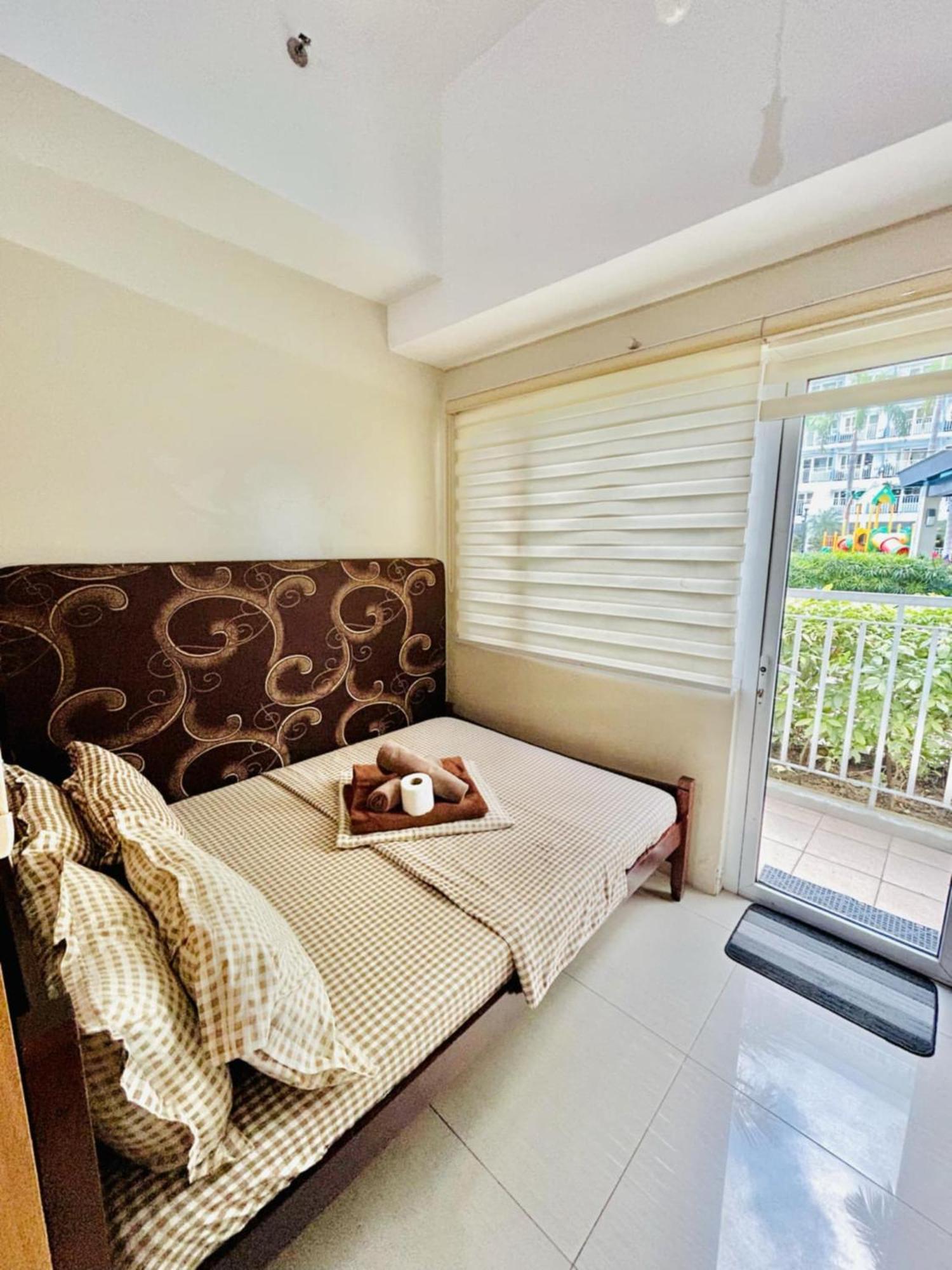 Shell Residences 1br Deluxe Condotel - Mall Of Apartment Manila