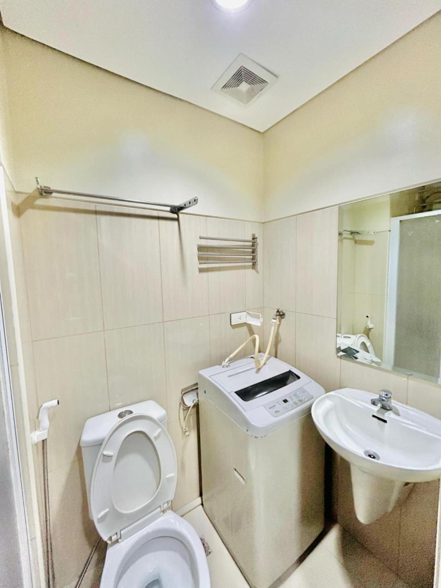 Apartment Shell Residences 1br Deluxe Condotel - Mall Of