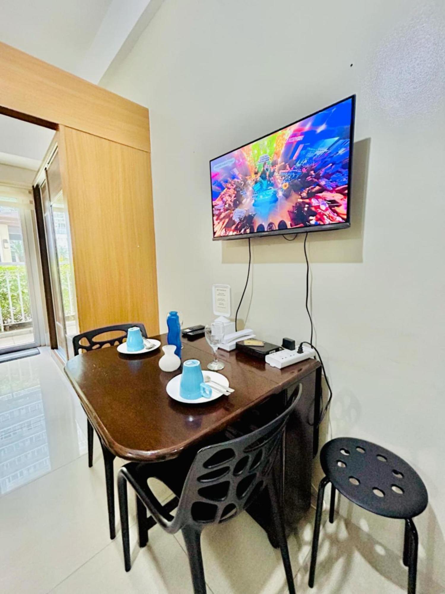Shell Residences 1br Deluxe Condotel - Mall Of Apartment *