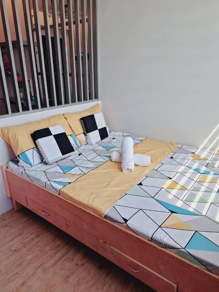 Alabang Staycation By Calvin Apartment Manila
