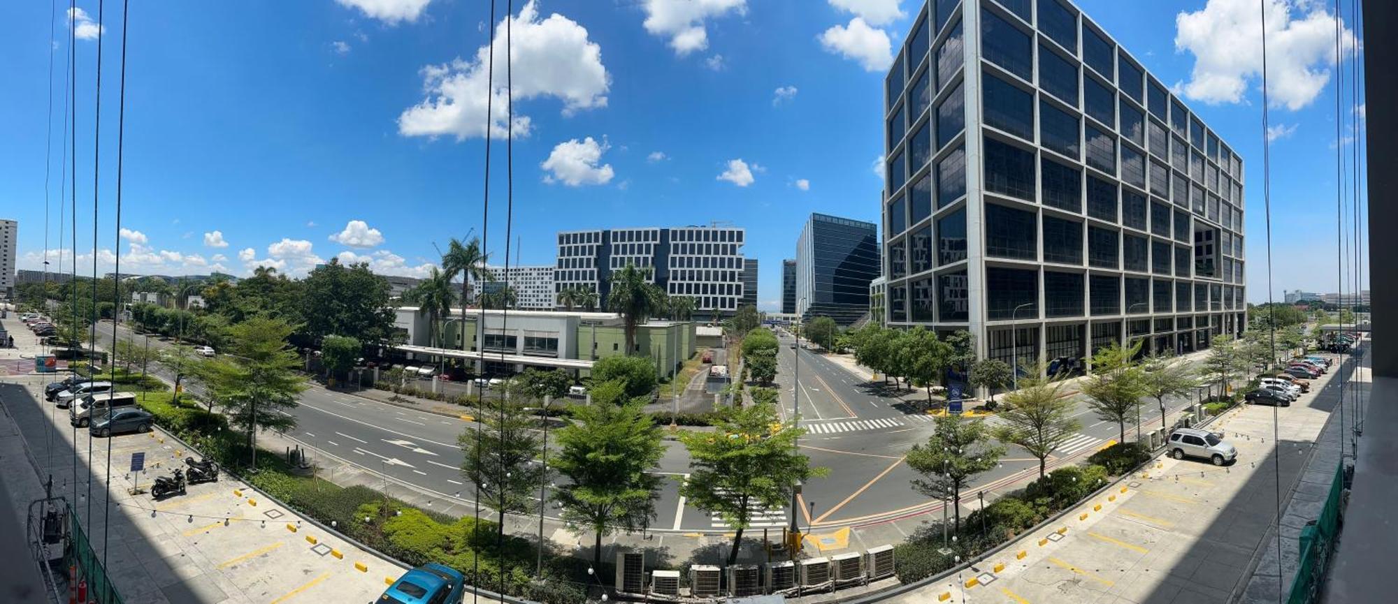 1br Shore Residences Near Mall Of And Naia #3 Aparthotel