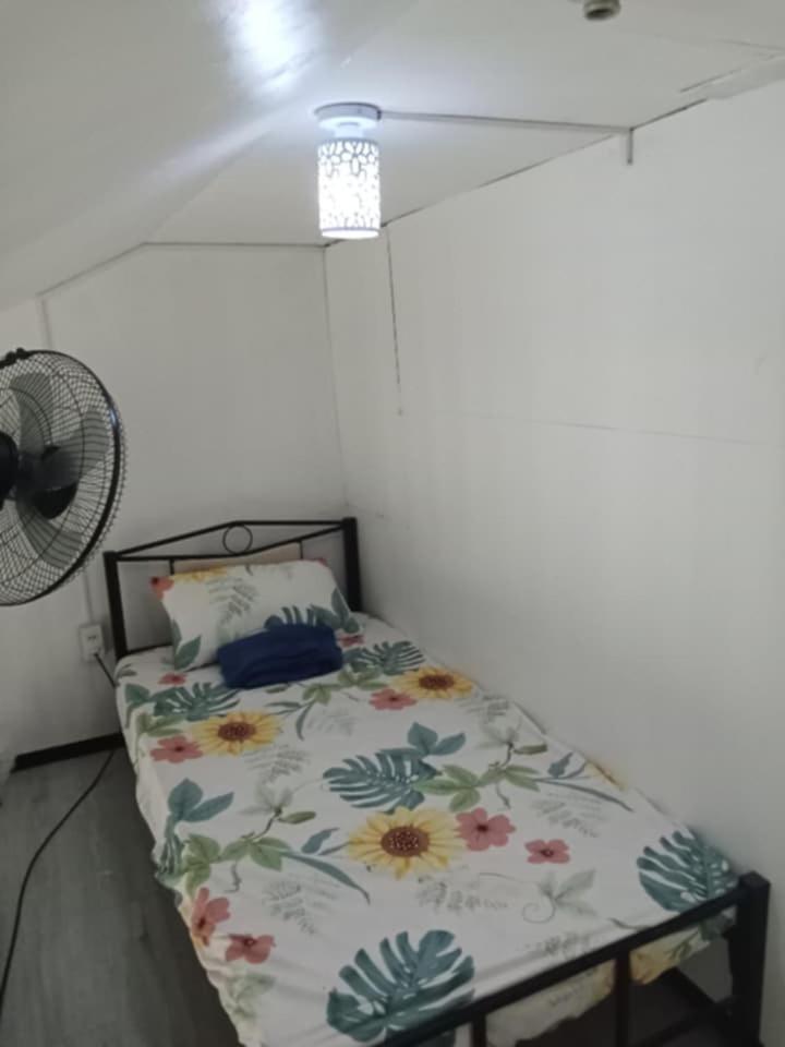 2br Staycation Family Near Naia,smbicutan,bgc Apartment Manila