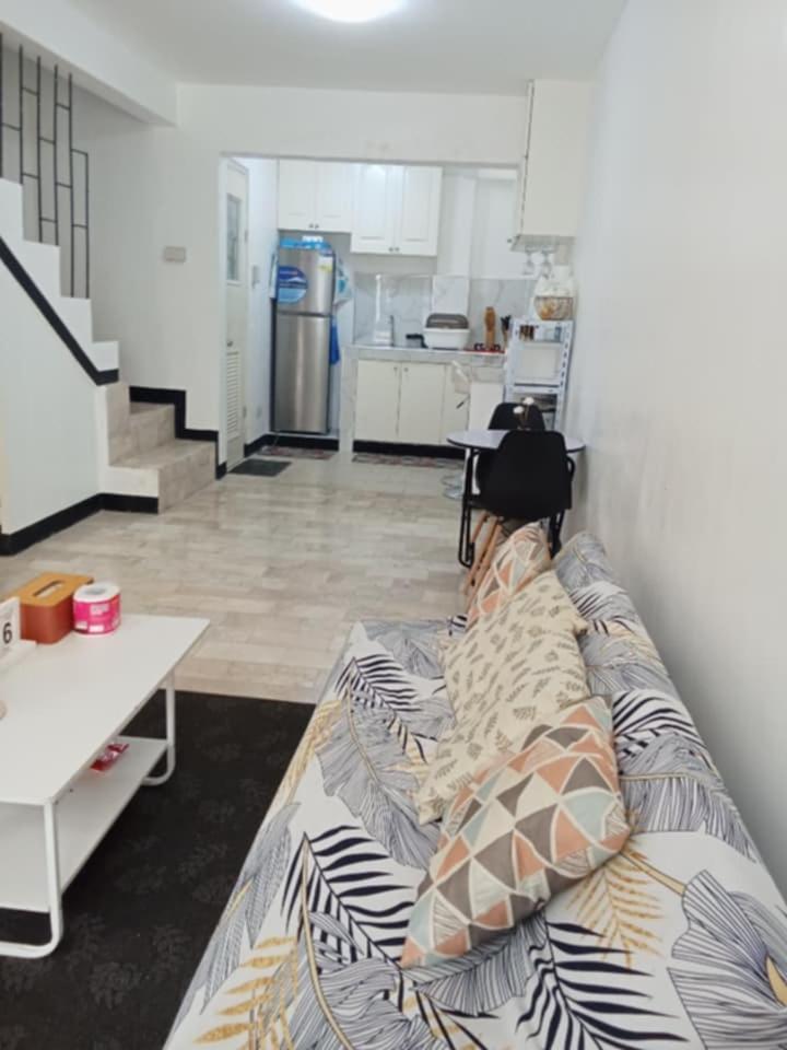 2br Staycation Family Near Naia,smbicutan,bgc * Manila
