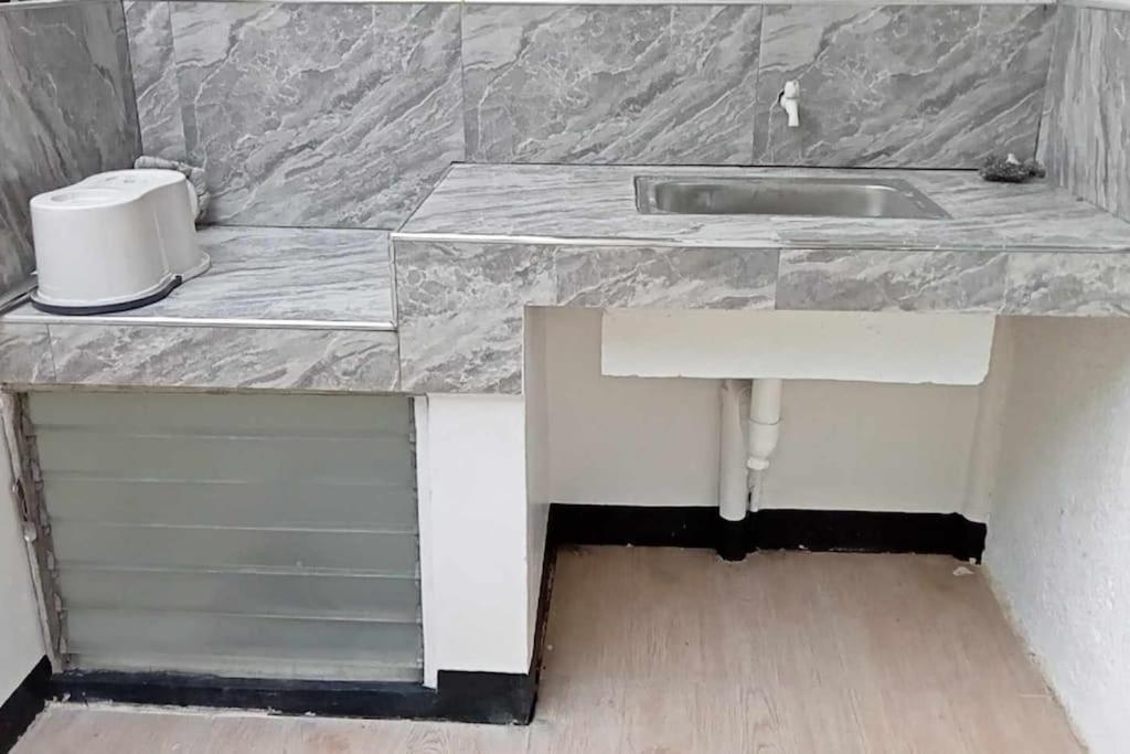 2br Staycation Family Near Naia,smbicutan,bgc Apartment *