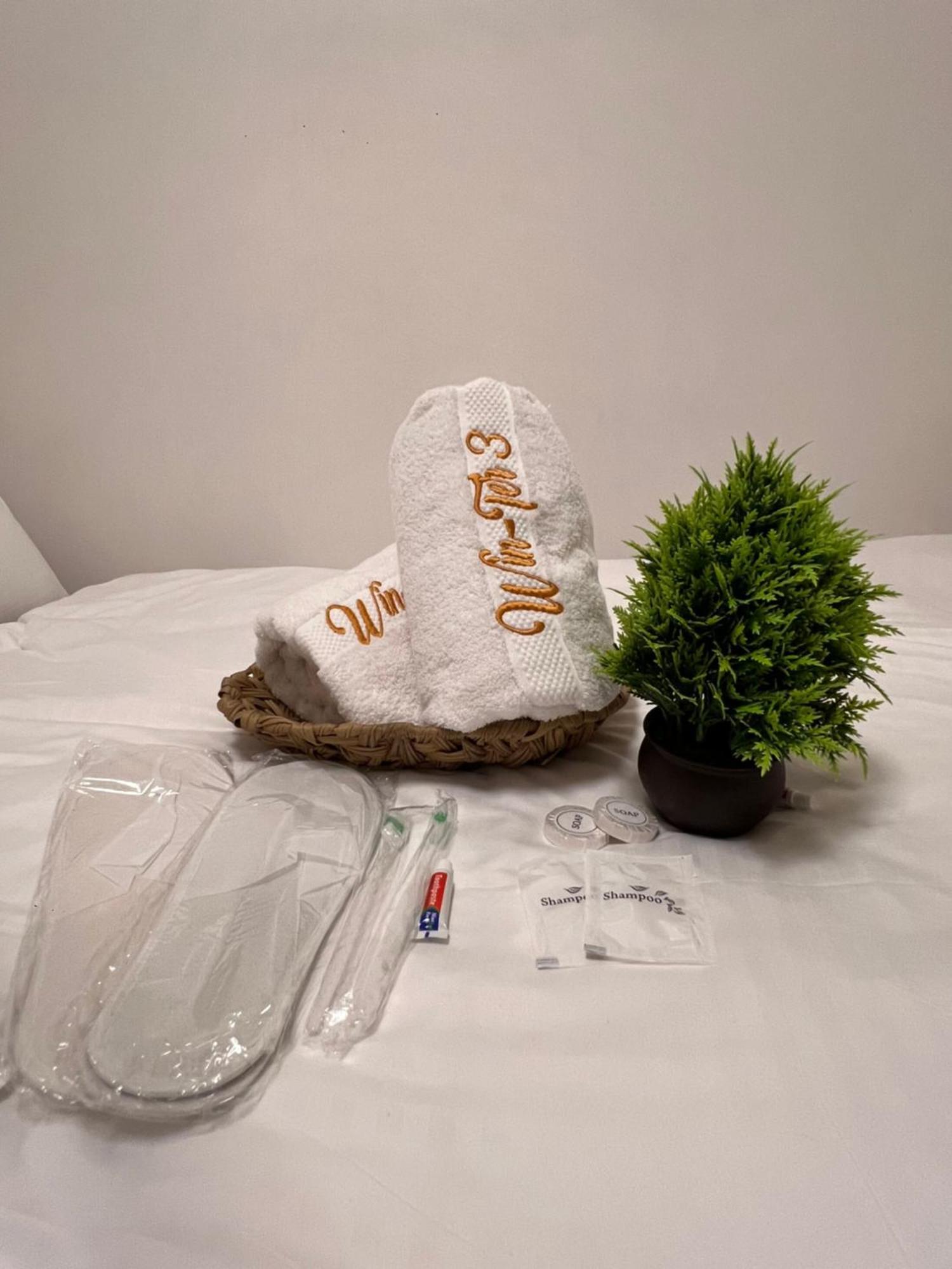 Win-ter Staycation 3 Aparthotel Pasay