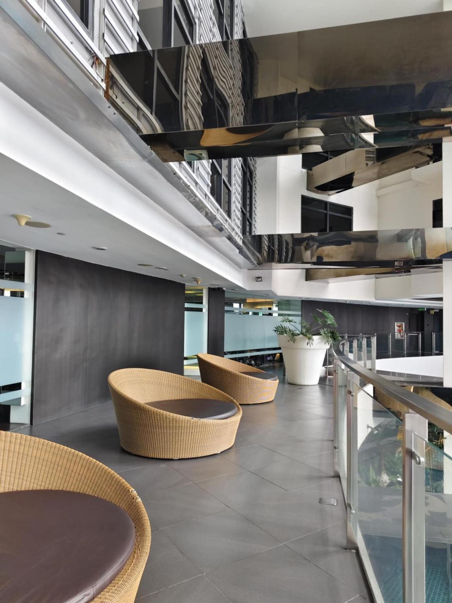 Aparthotel Gramercy Residences Makati By Christine Ph With Balcony Makati City