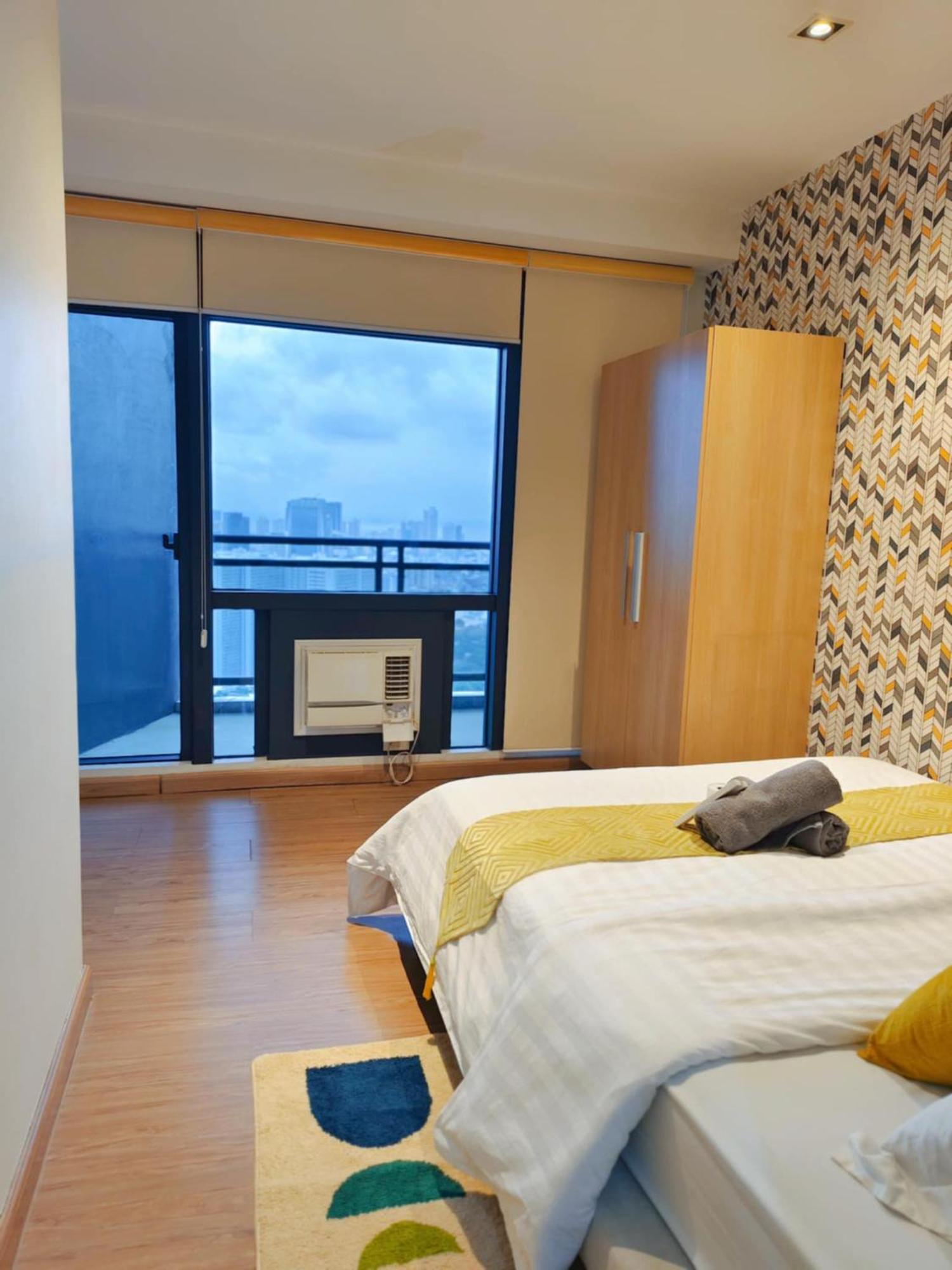 Aparthotel Gramercy Residences Makati By Christine Ph With Balcony *
