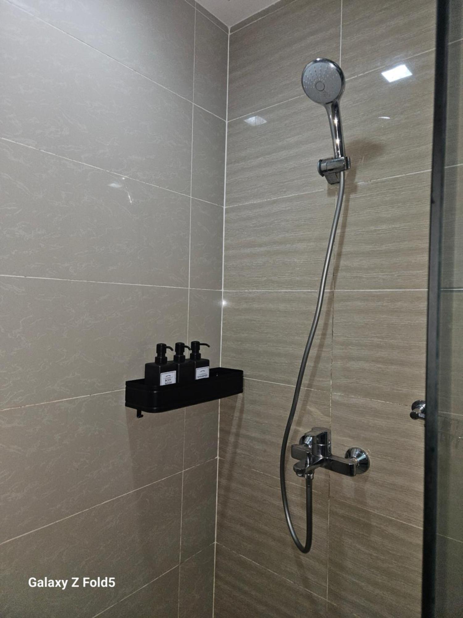 Aparthotel Bgc Opulent Heights Residences