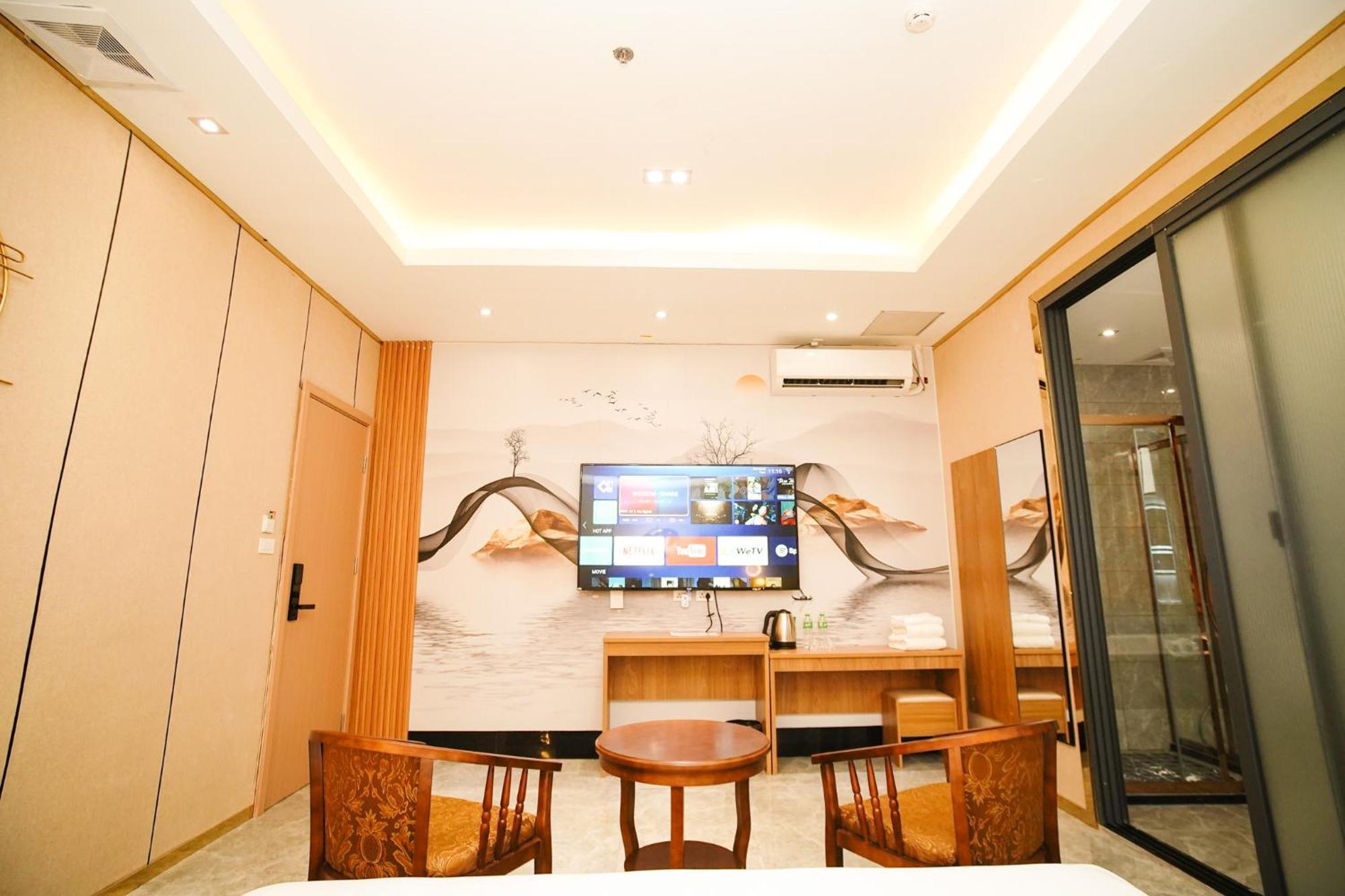 Me Hotel