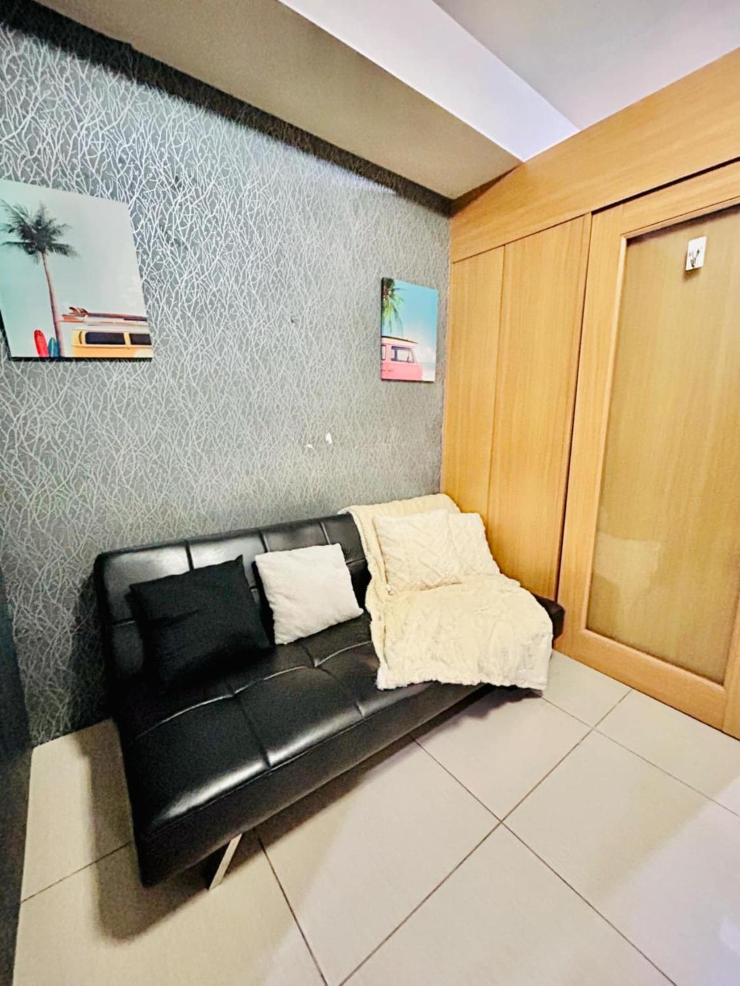 Deluxe Condotel In Mall Of Pasay