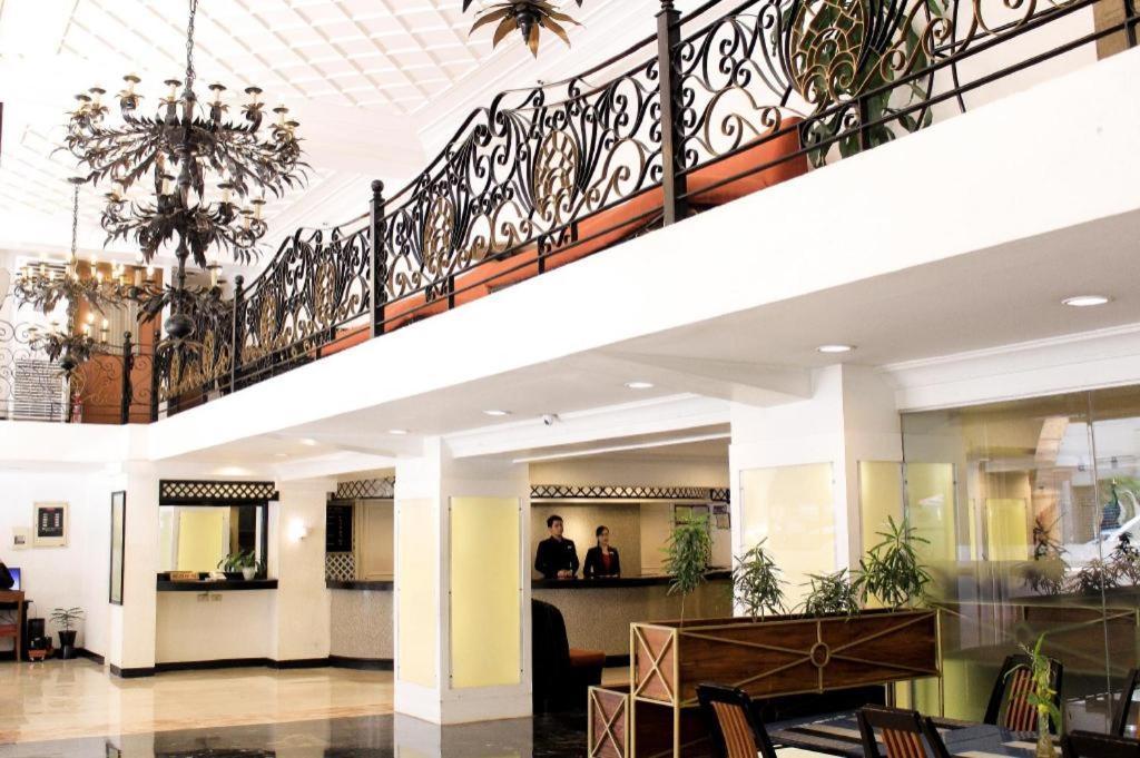 Palmas De Manila