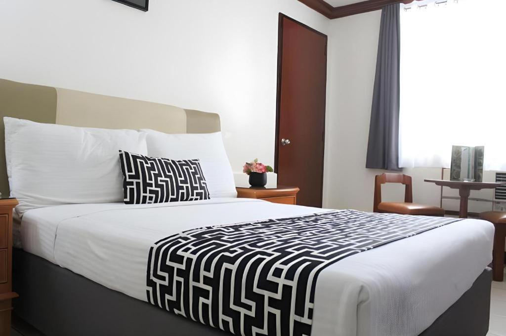 Hotel Palmas De 3*