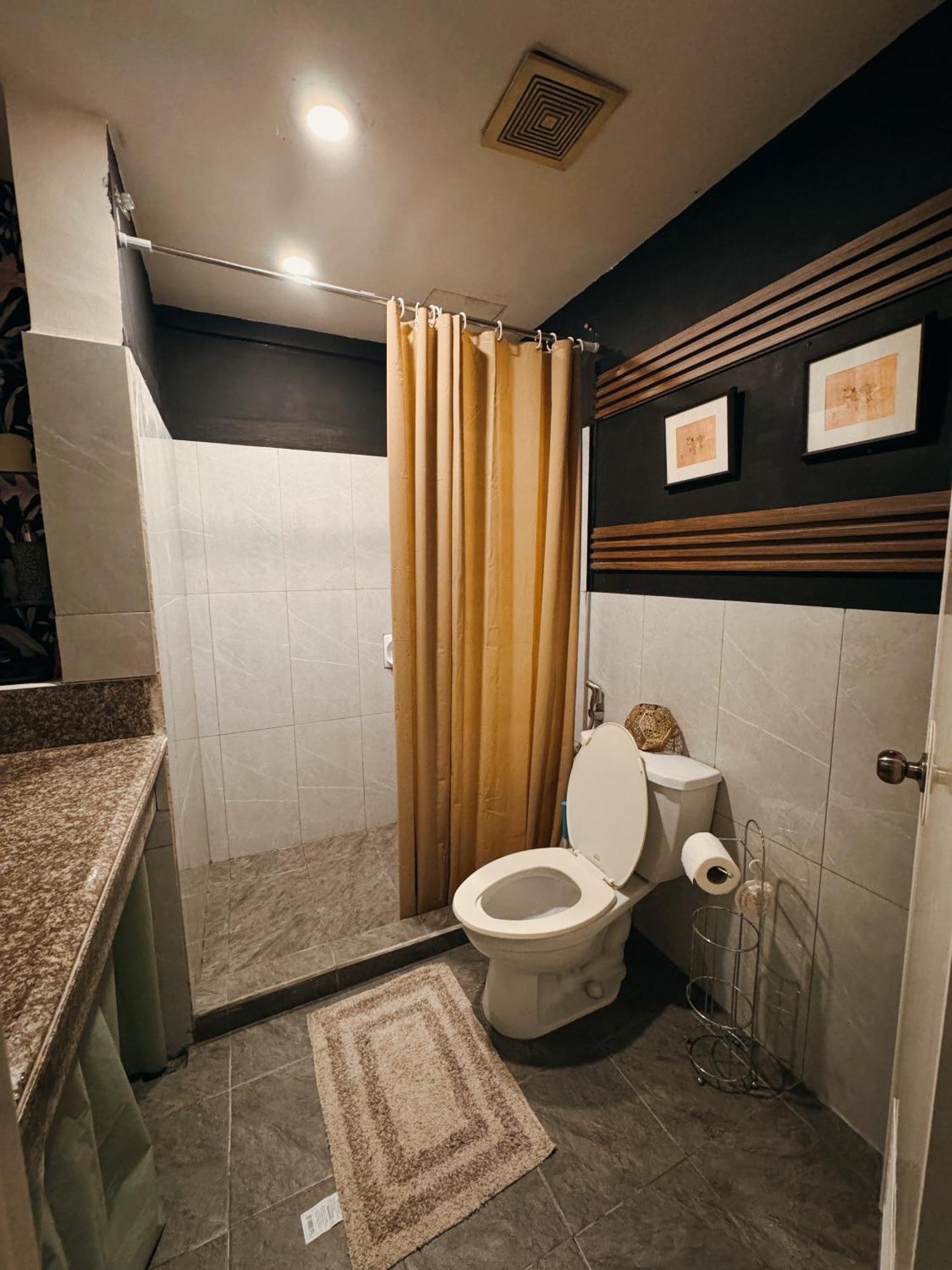 Moody Space Near Naia Terminals Aparthotel