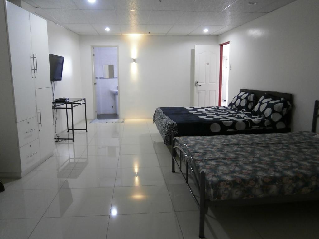 Hostel Just Beds Apartelle *