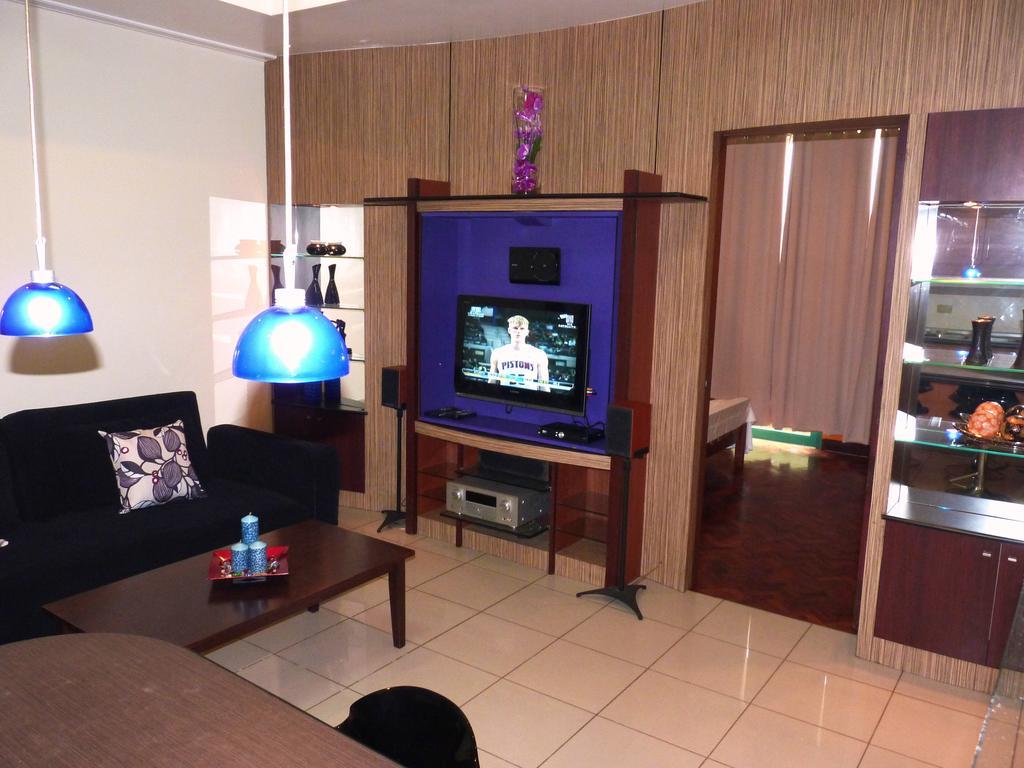 Mch Suites At Robinson's Place Residences