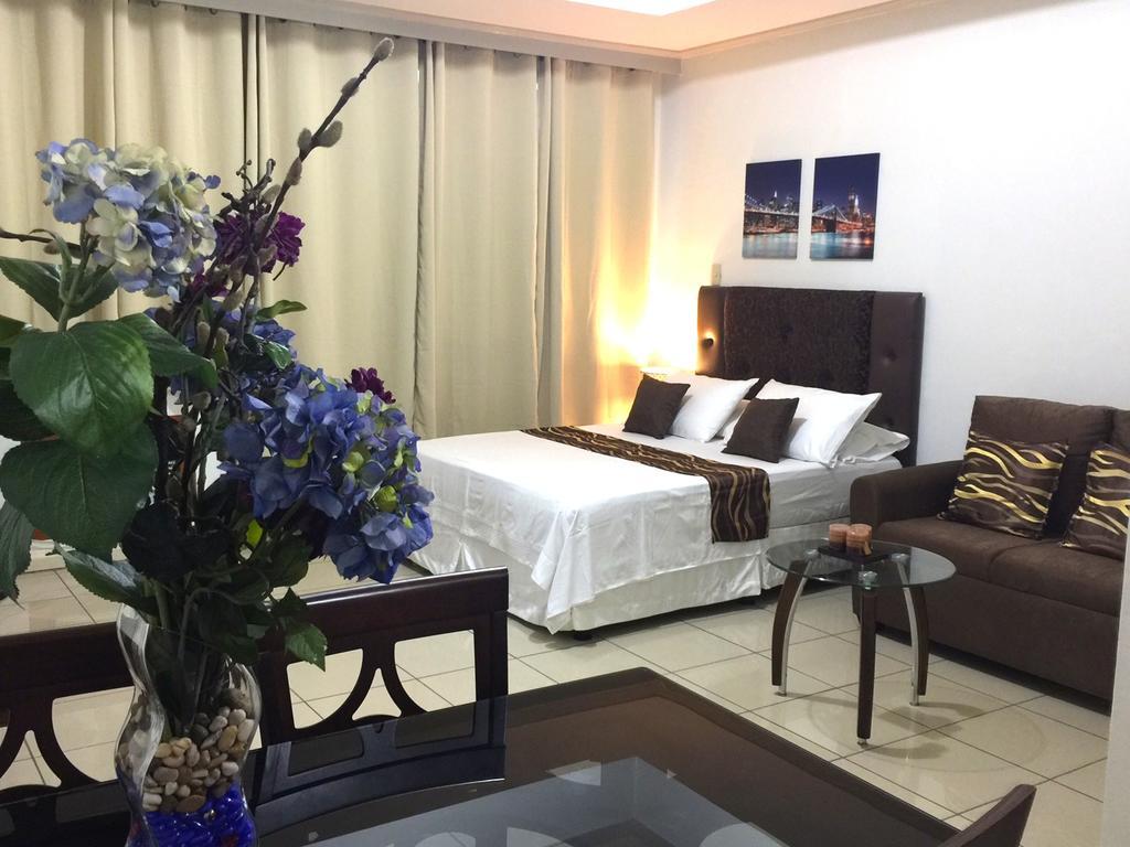 Mch Suites At Robinson's Place Residences Apartment Manila