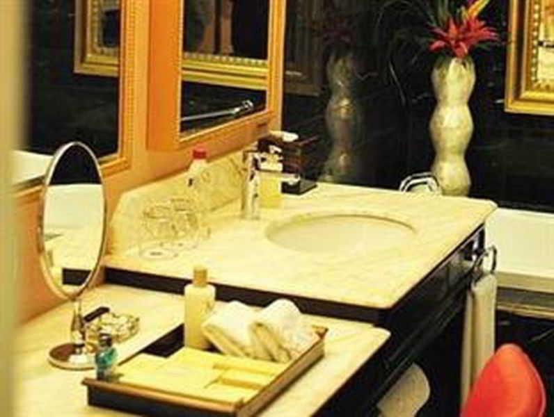 Hotel Maxims Hotel 5*