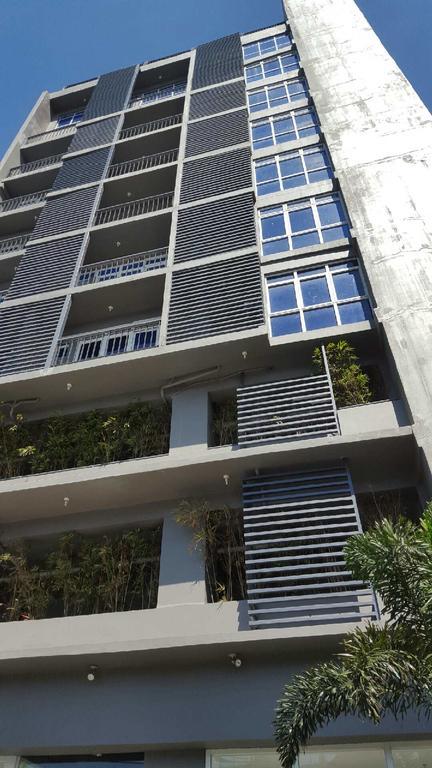Affordable Makati Apartment *
