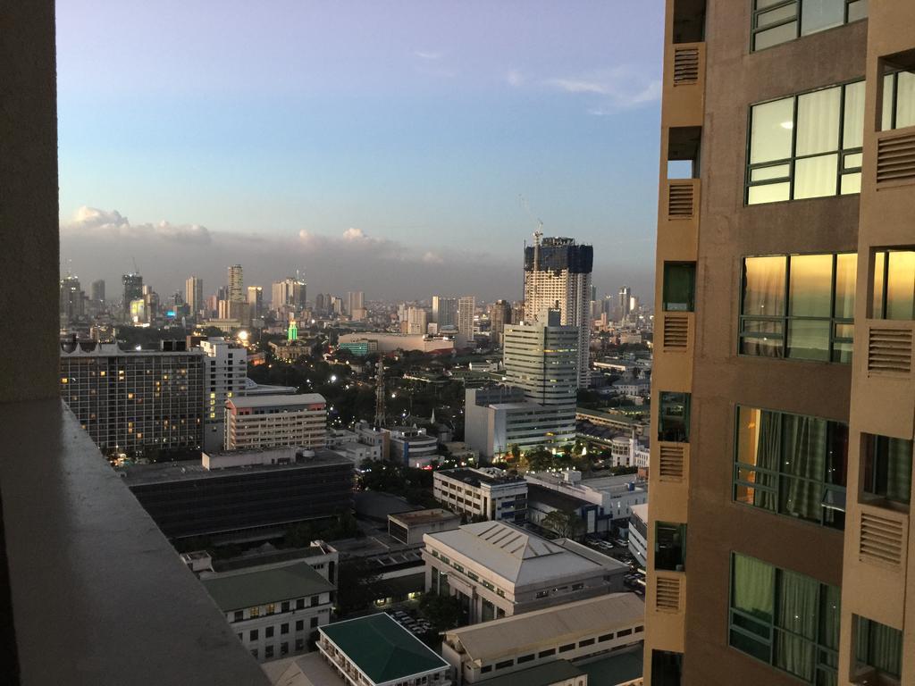 Apartment Mch Suites At Robinson's Place Residences