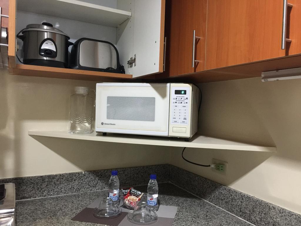 Apartment Mch Suites At Robinson's Place Residences *