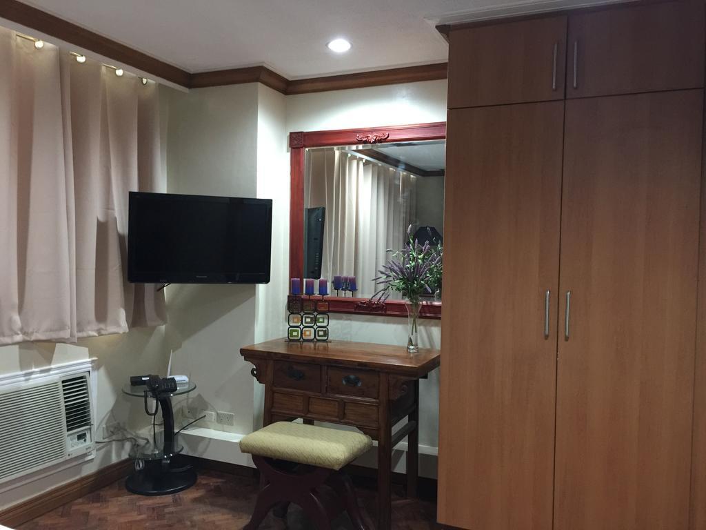 Apartment Mch Suites At Robinson's Place Residences Manila