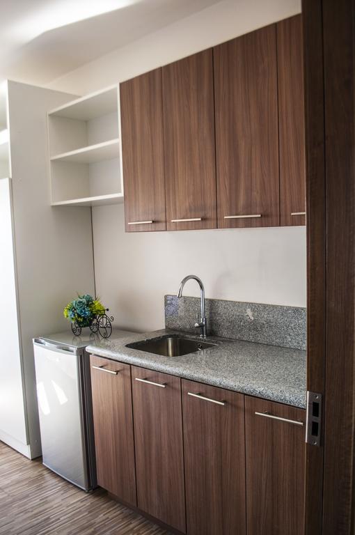 Titan At Tower 1 Alabang Apartamento