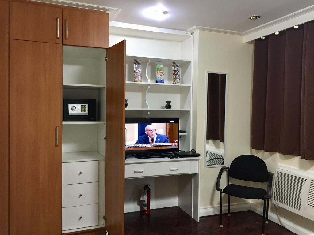 Mch Suites At Robinson's Place Residences Manila