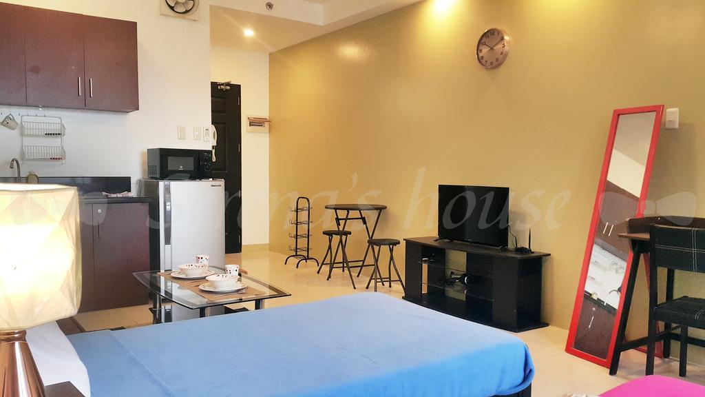 Serena's House Malate Apartment *