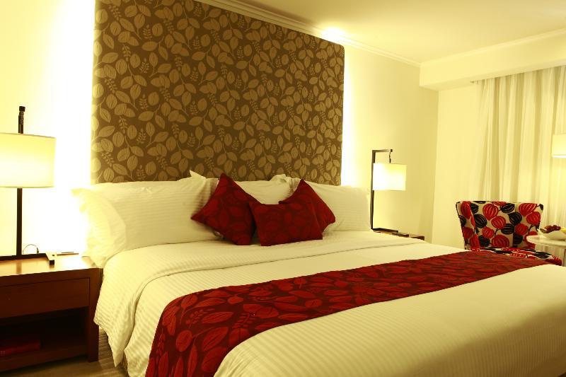 Hotel Manila Pavilion Hotel And Casino