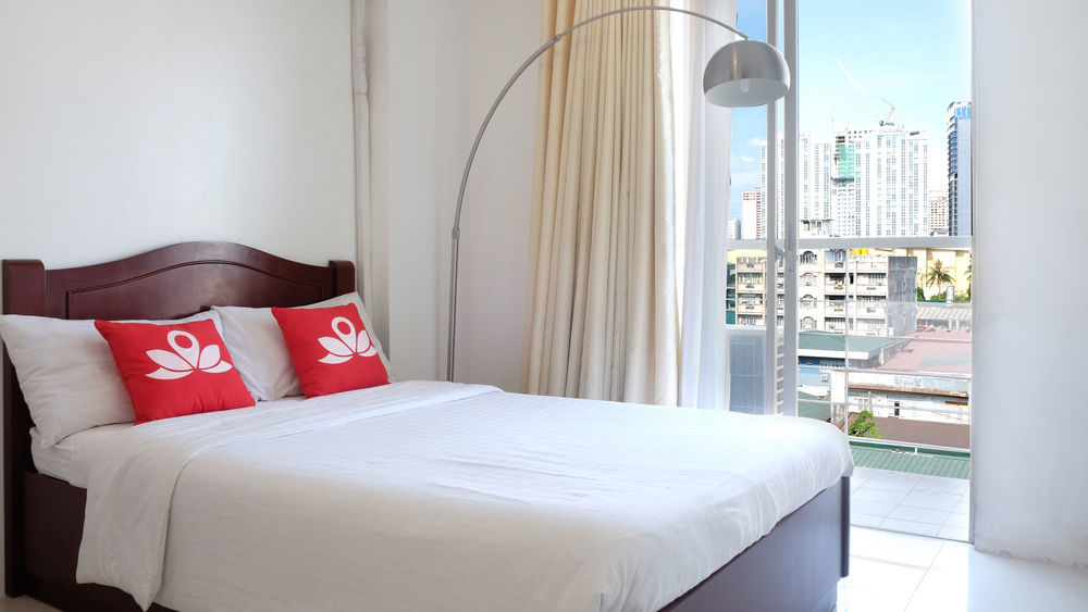 Oyo 893 Dian Makati Apartment *