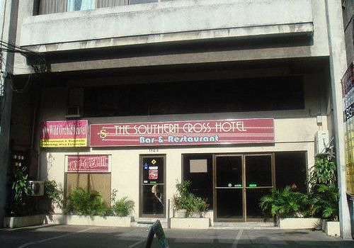 The Southern Cross 3*