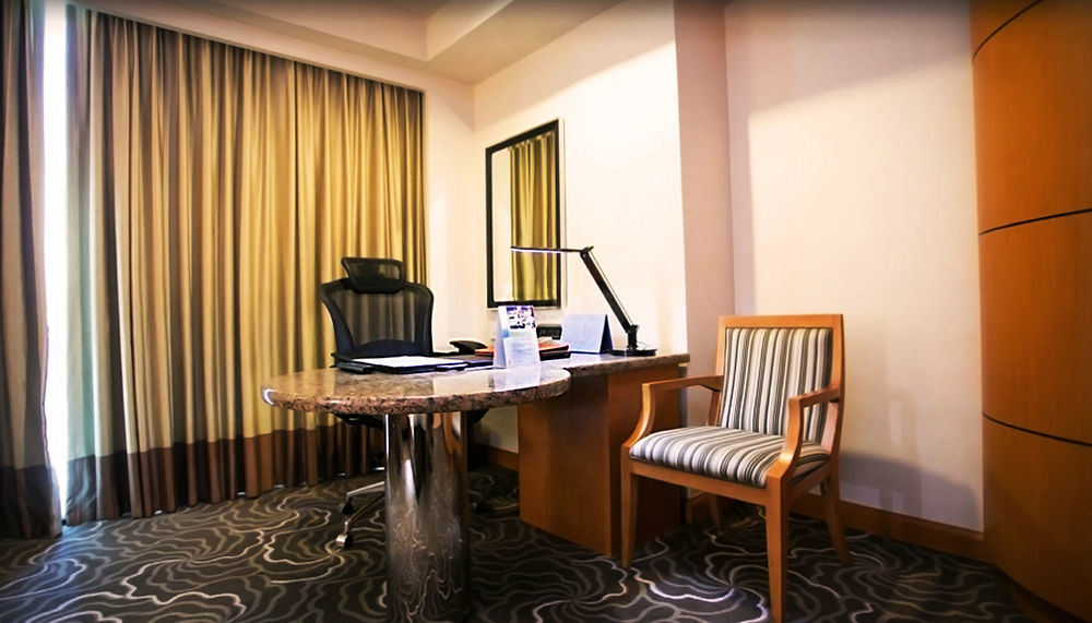 Sheraton Bay Hotel Manila