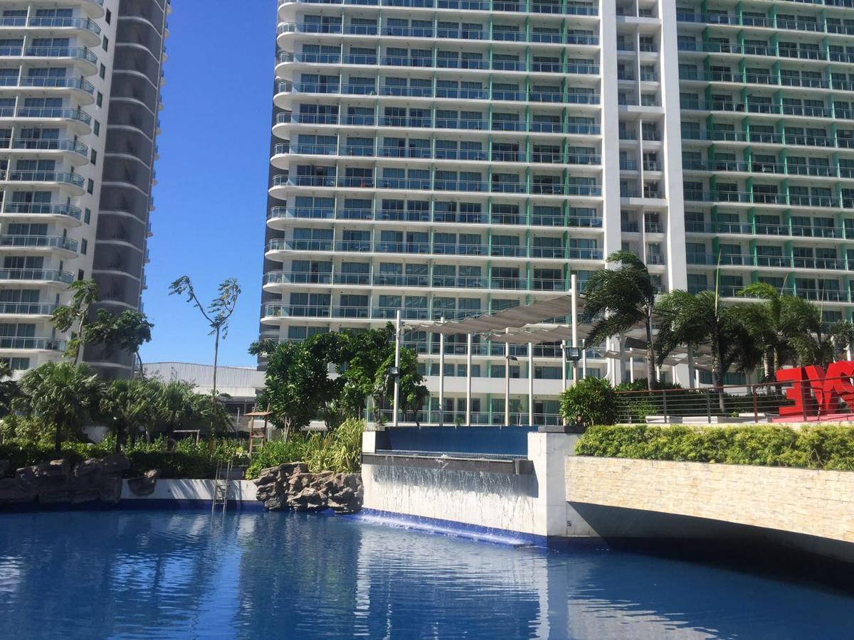Apartment Azure Urban By Radlett Manila
