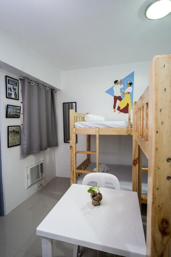 Frank Lloyd Apartelle Apartment